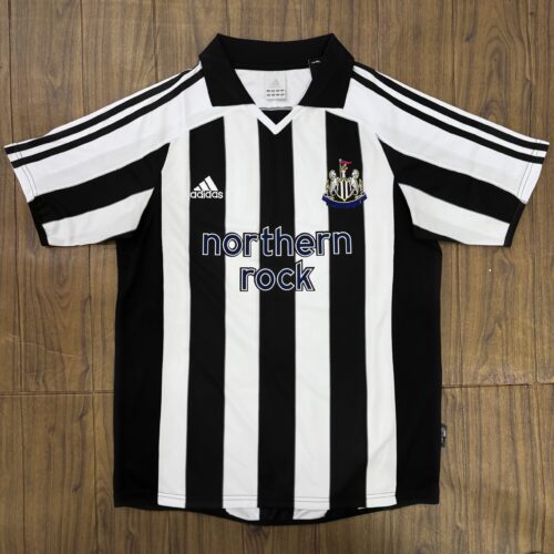 2003-05 Newcastle United home short sleeves 2 (retro)