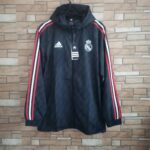 22 Real Madrid prints in black, red and white