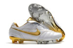 NIKE Tiempo FG
