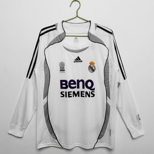 b14c8466 Long sleeves: 2006/07 Real Madrid home 3B 14 (retro)
