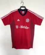 2003-03 Bayern home 6 (retro)